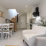 Naro Alacati Koeyici Чешме