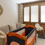 Naro Alaçatı Köyiçi *
