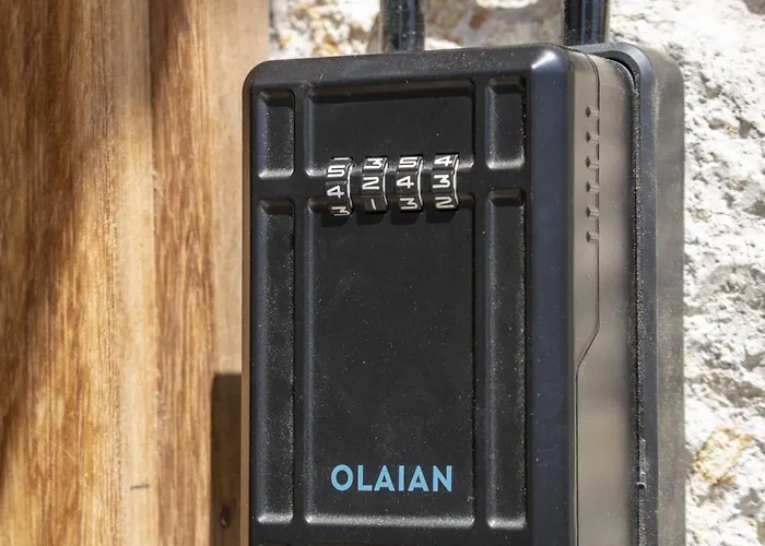 Naro Alacati Koeyici Çeşme