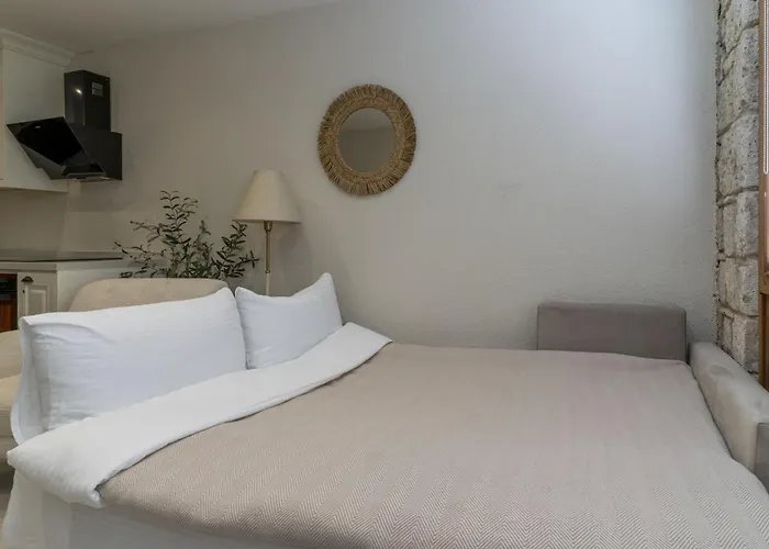 Naro Alacati Koeyici * Çeşme