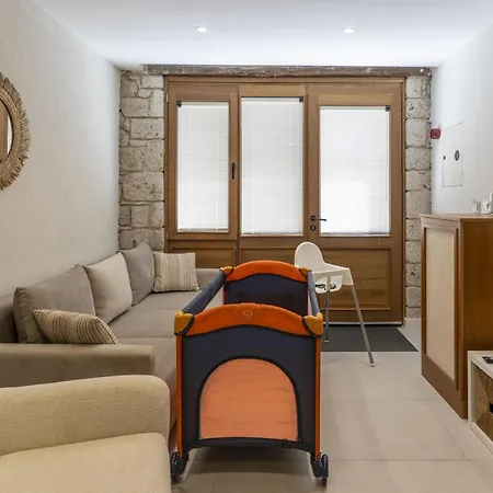 Apartament Naro Alacati Koeyici Çeşme