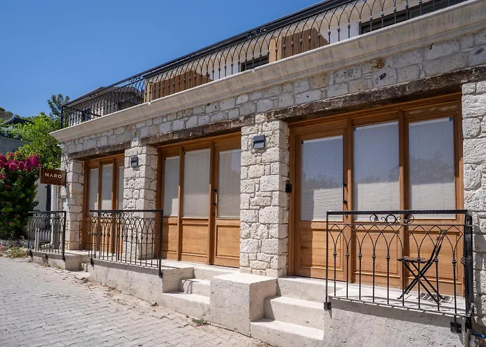 Naro Alaçatı Köyiçi * Çeşme