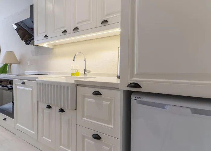 Naro Alaçatı Köyiçi *