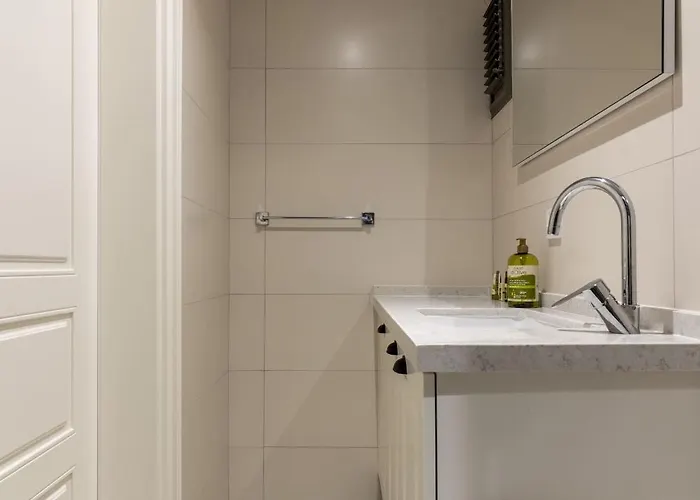 Naro Alaçatı Köyiçi * Çeşme