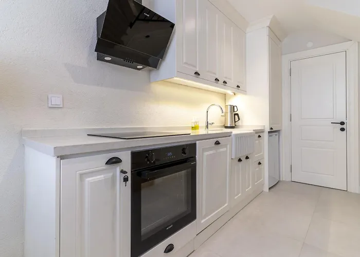 Naro Alaçatı Köyiçi