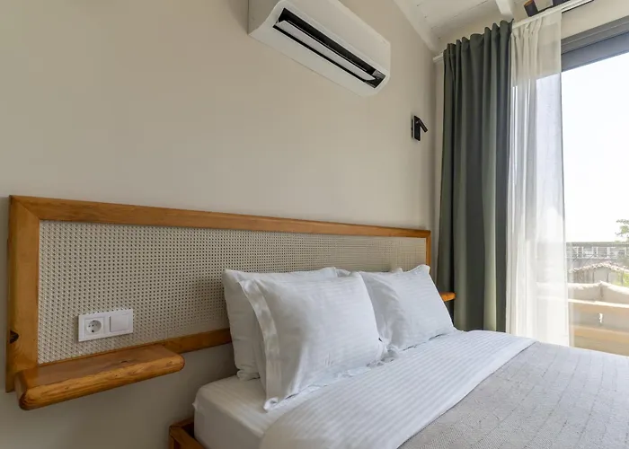 Naro Alaçatı Köyiçi *